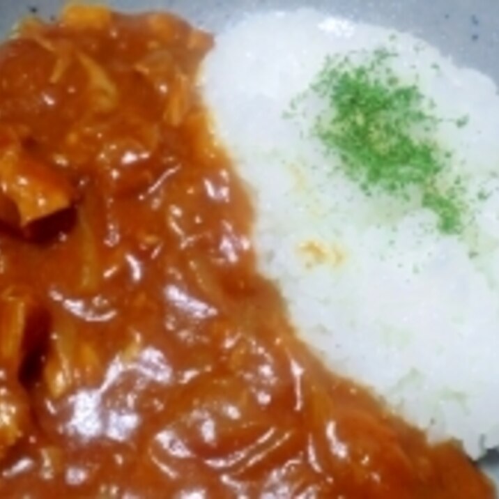 ほんのり香るココナッツミルクとトマトのチキンカレー